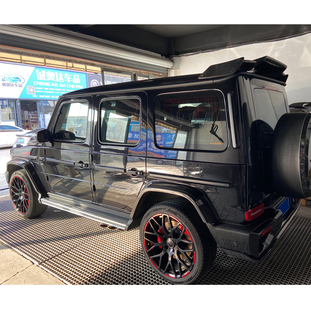Mercedes-Benz G‑Class W463A Pre‑Facelift Fender Flares carbon fiber installed