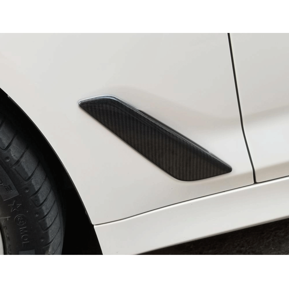 ST Style Carbon Fiber Side Vents for BMW 5 Series G30, G31 Pre-LCI (2017–2020)