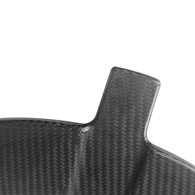 Mercedes-Benz G‑Class W463A Pre‑Facelift Wheel Hub Cover carbon fiber detail