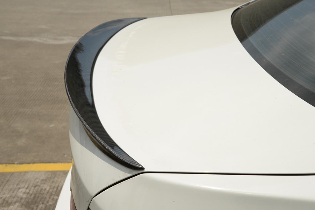 Performance Style Carbon Fiber Trunk Spoiler For BMW M5 F10 (2011–2016)