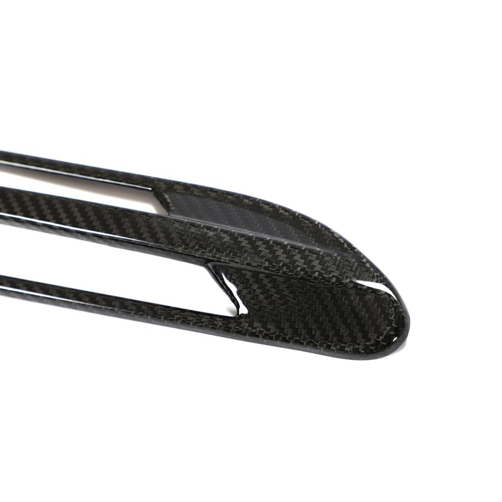 Mercedes-Benz AMG GT 4‑Door X290 Pre‑Facelift Side Fender carbon fiber detail