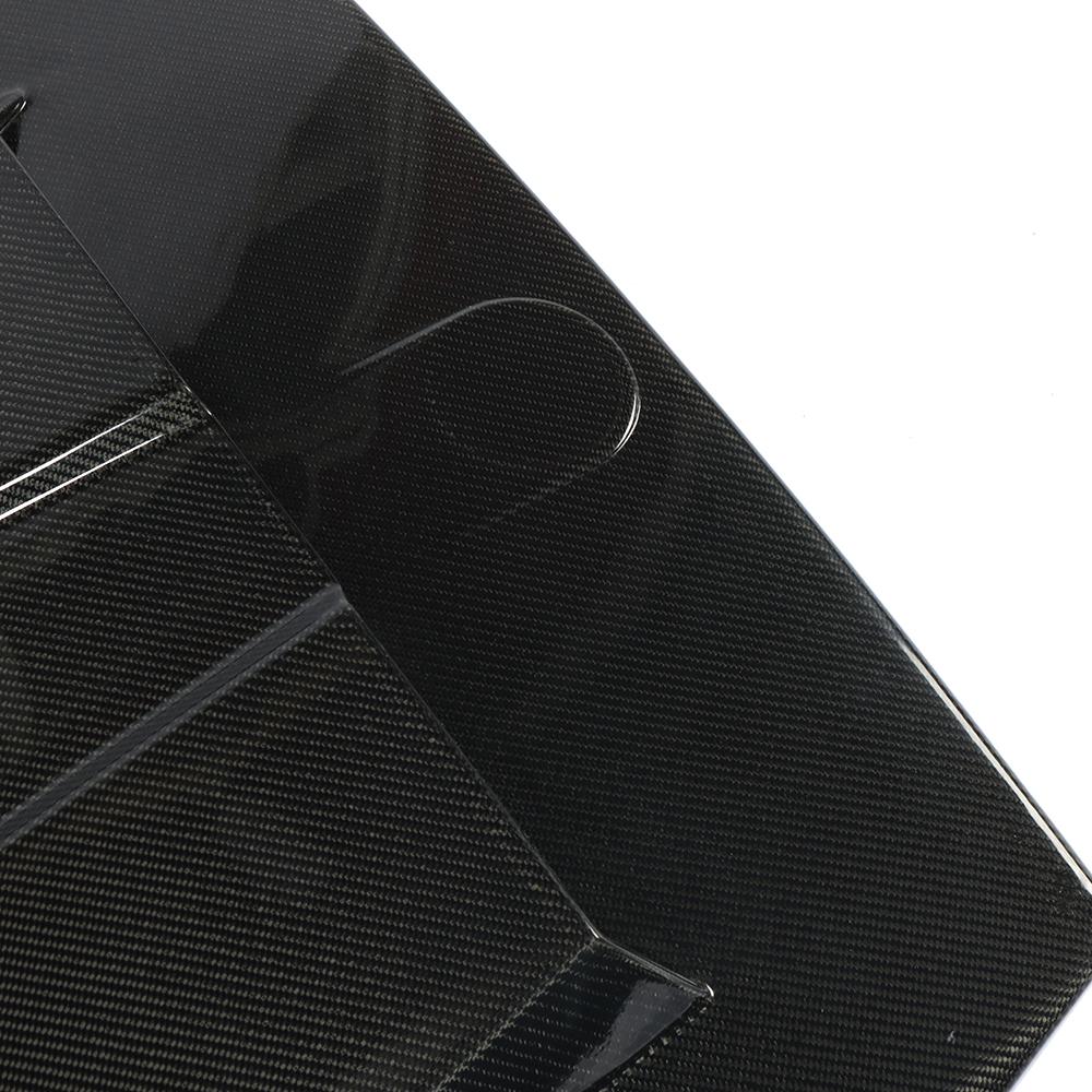 Mercedes-Benz G‑Class W463A Pre‑Facelift Engine Hood Cover carbon fiber detail