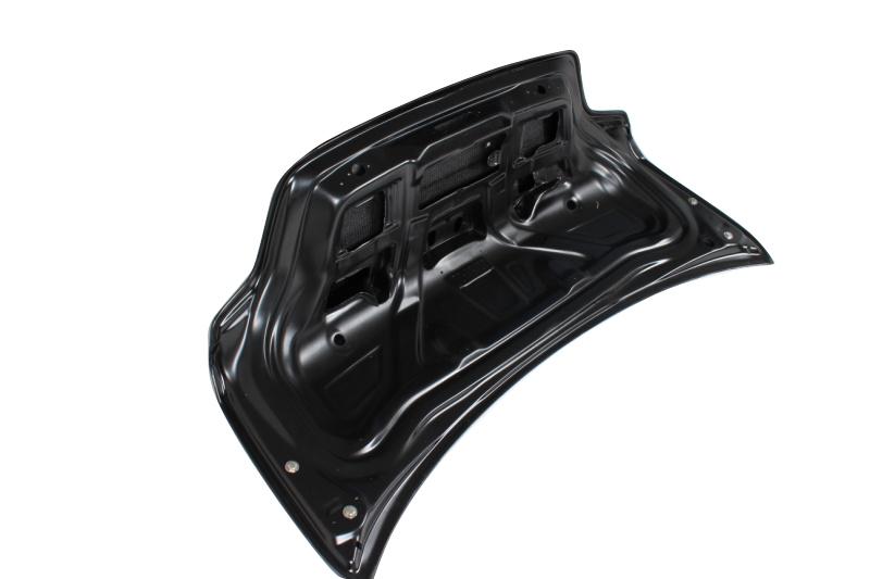 Carbon Fiber Rear Trunk Trim Bonnets for BMW E82 CLS Coupe (2007-2013)