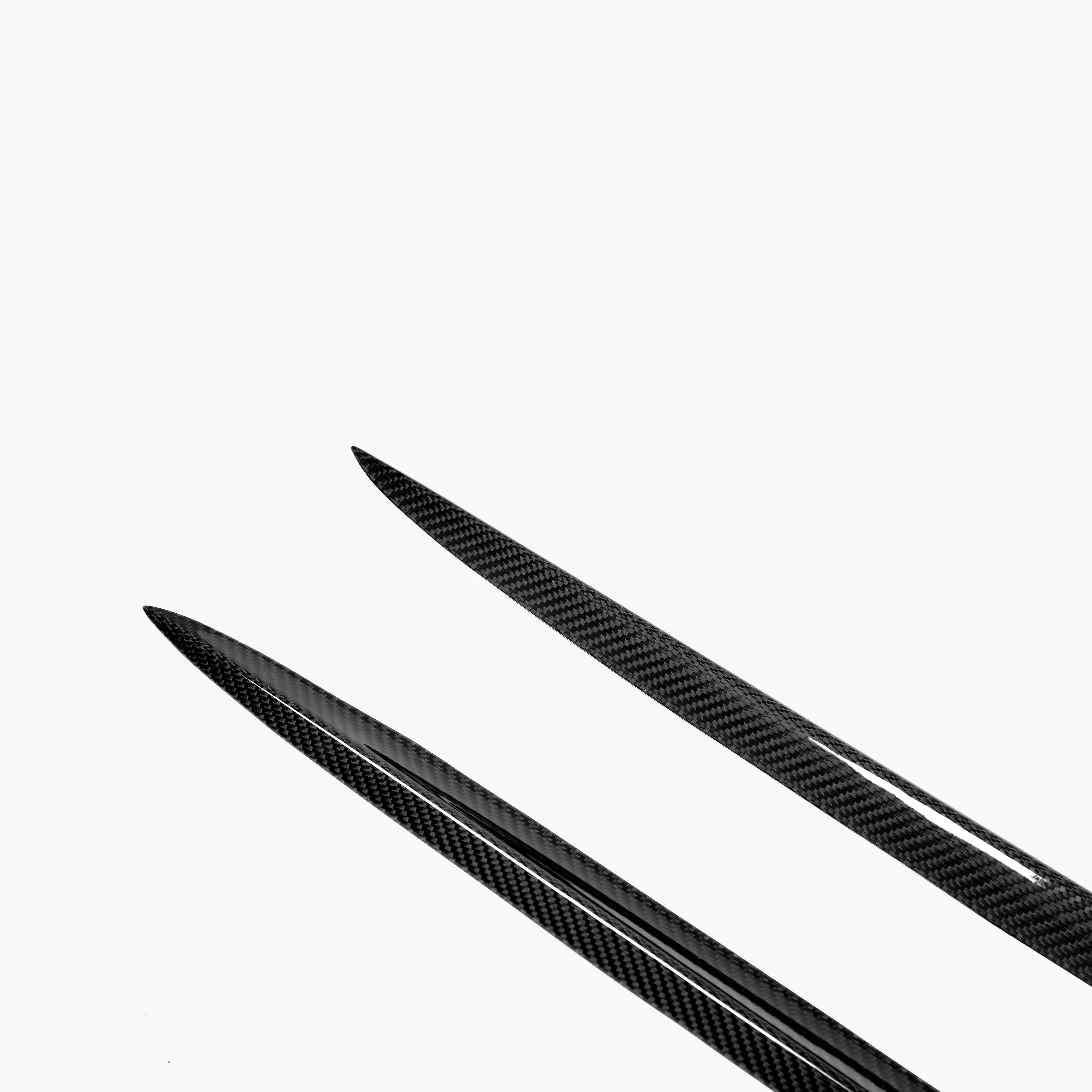 Mercedes-Benz CLS C218 Facelift Side Skirts Carbon Fiber close-up