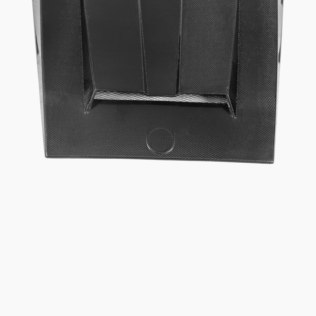 Mercedes-Benz G‑Class W463 Engine Hood Cover carbon fiber detail